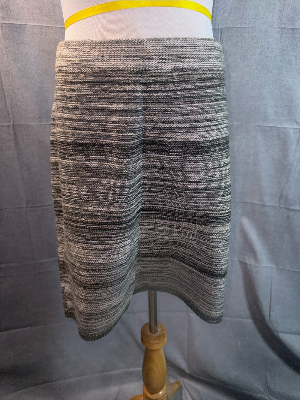 2359-LOFT Gray Marled Knit A-Line Skirt